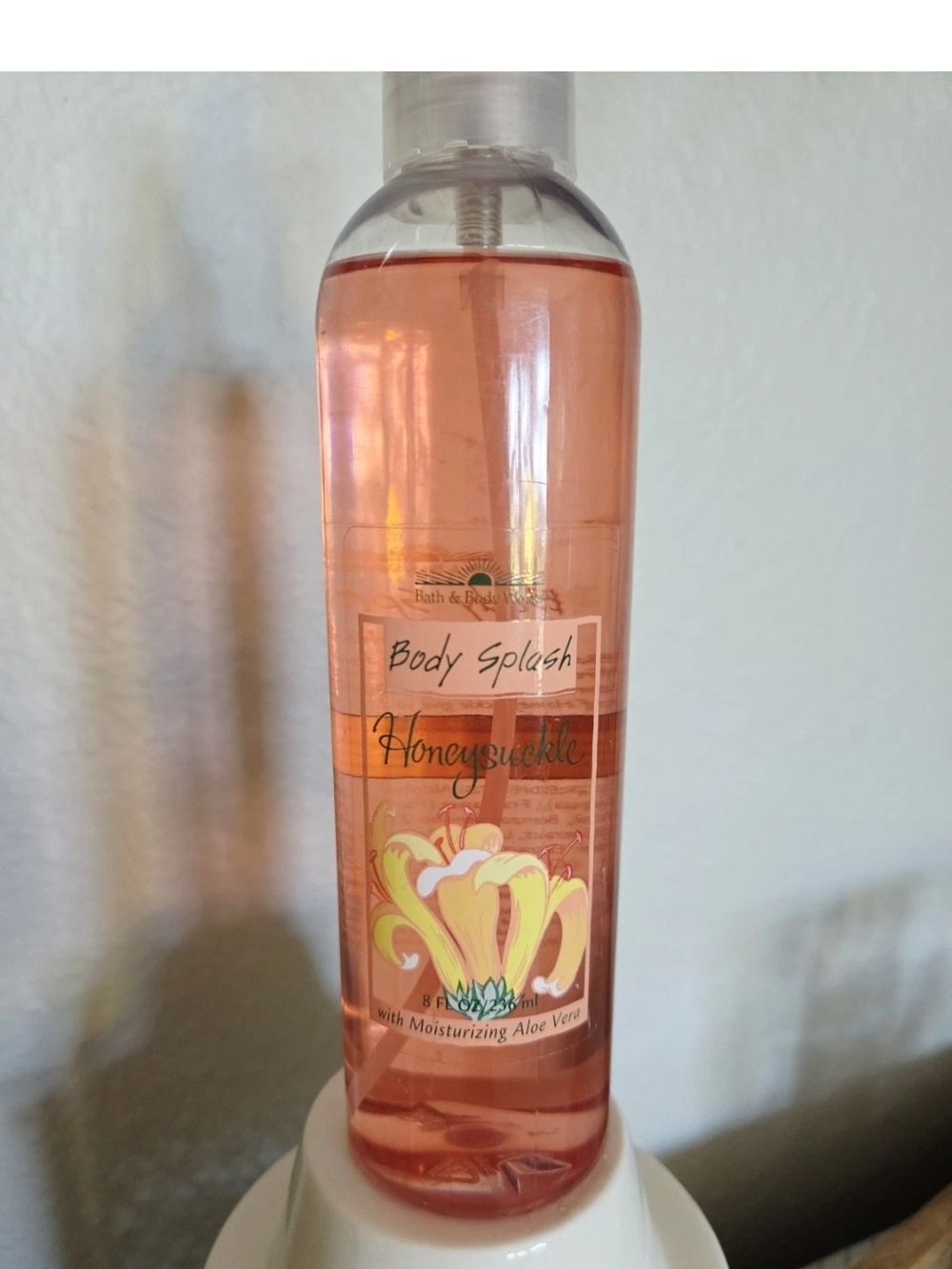 Vintag Bath & Body Works Honeysuckle Body Splash - Scented Body Mist